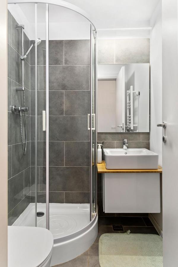 Apartament Atria Urban Gateway, 2br + Pool *