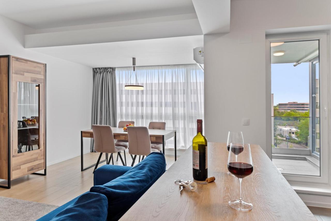 Atria Urban Gateway, 2br + Pool * Bucureşti