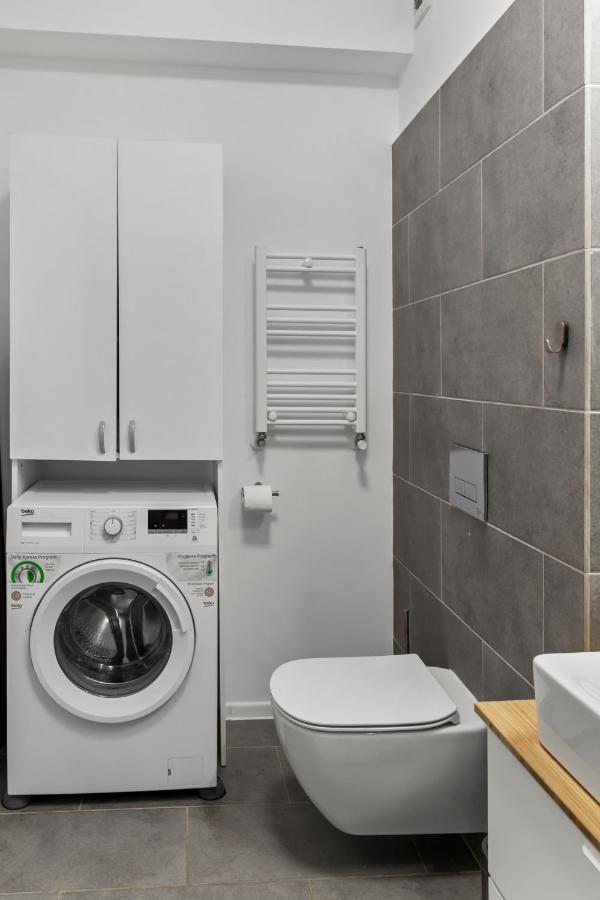 Atria Urban Gateway, 2br + Pool